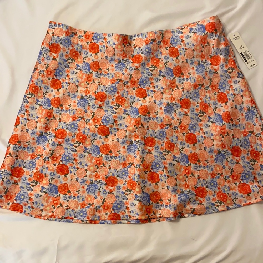 Floral Skirt-BRAND NEW!